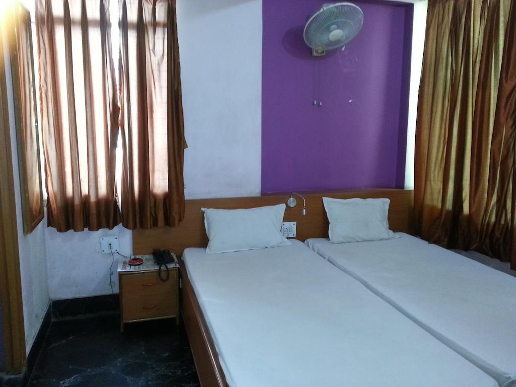 Hotel Marina Inn Dhanbad Phòng bức ảnh